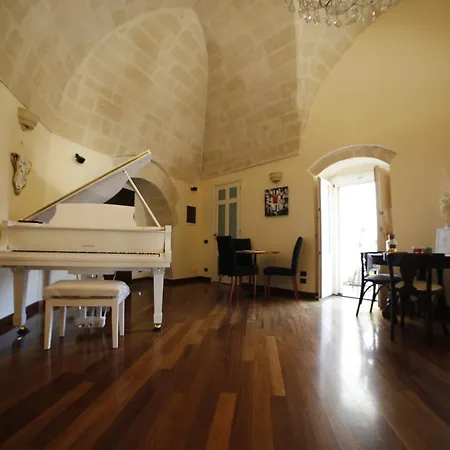 Alla dimora di Chiara Suite&Rooms-2