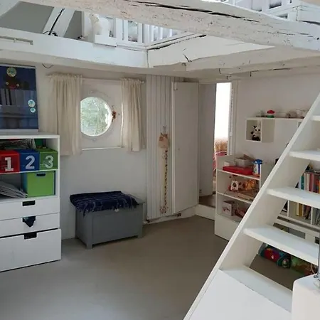 Guestready - Family Home With Terrace And Garden - Paris Oberkampf-2