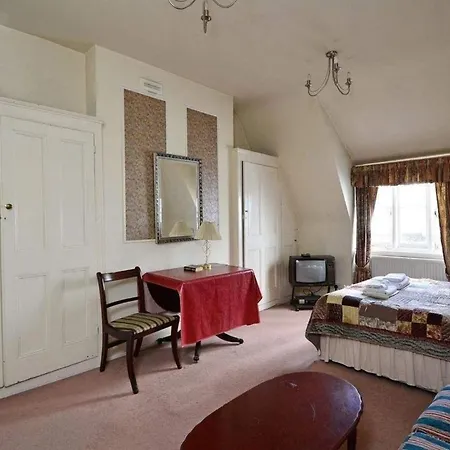 Kensingtoncourt Aparthotel-2