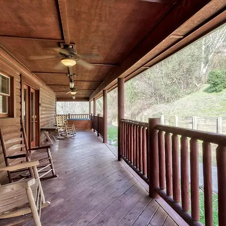 Cherokee Lodge-2