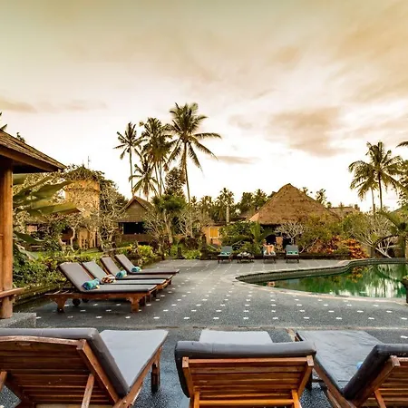 Tanah Merah Art Resort By Agata-2