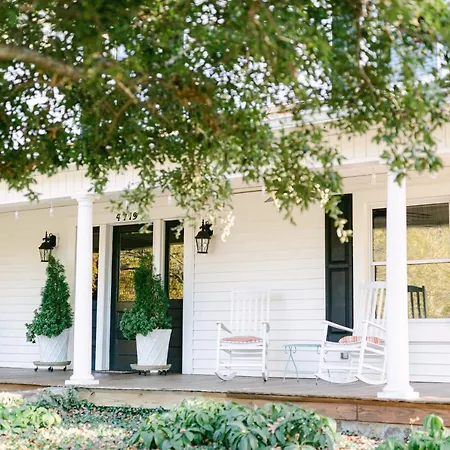 The Groome Inn-2