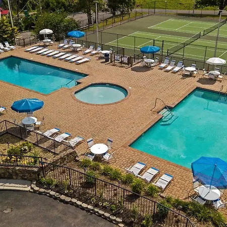 Serenity Heights, Amazing Views, Hot Tub Pool Access, 560 Free Tickets Each Paid Day-2