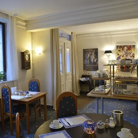 ALPHA Hotel Garni-2