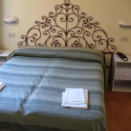 Hotel Gloria-3