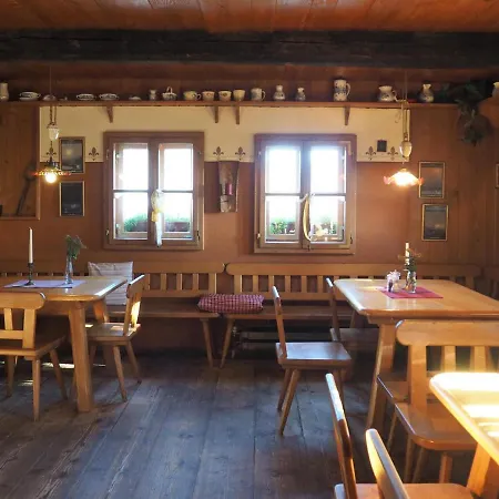 Das Waldlerhaus-2