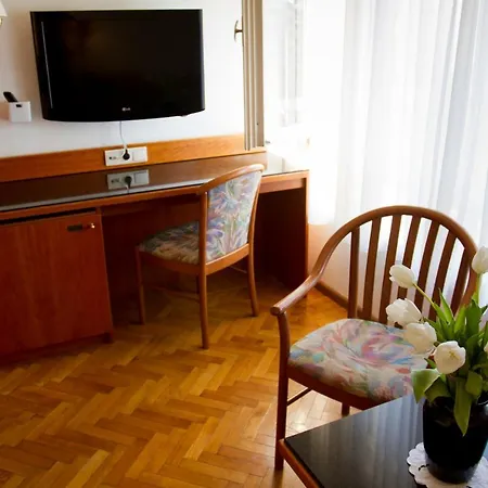 Hotel Adria-2