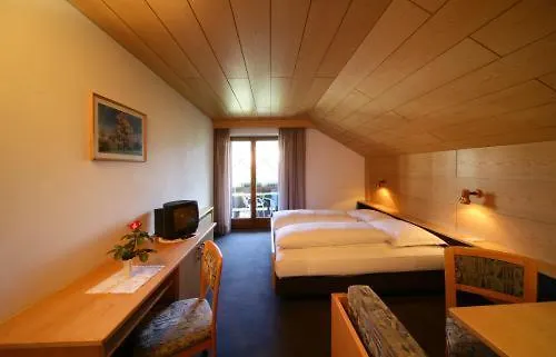 Hotel Garni Sunnleit'N Monguelfo-Tesido / Welsberg-Taisten