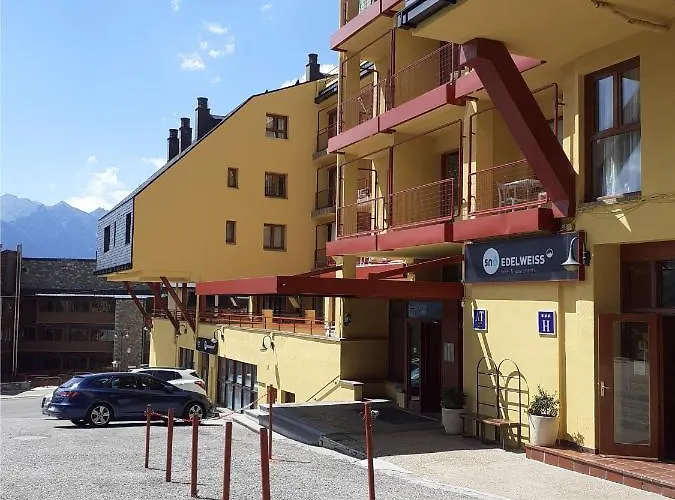 Boutique Apartamentos Snoe Edelweiss Cerler