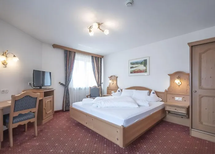 Hotel Garni Schneider Lutago