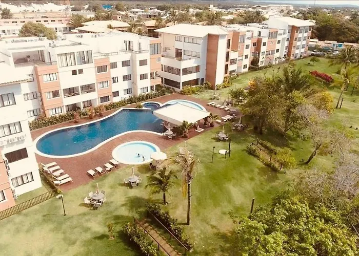 GUARAJUBA PARAÍSO DAS ÁGUAS - O ORIGINAL - são 12 APTS com 1, 2, e 3 quartos - PIONEIROS nesta plataforma desde 2016, OFERECEMOS CREDIBILIDADE - SE LIGA, temos o perfil com o maior número de avaliações positivas da região, seu PET é bem-vindo