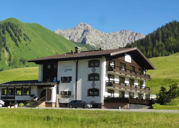 Guest Houses in Berwang