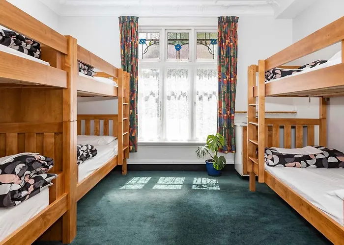 Kiwis Nest Backpackers And Budget Accommodation Dunedin