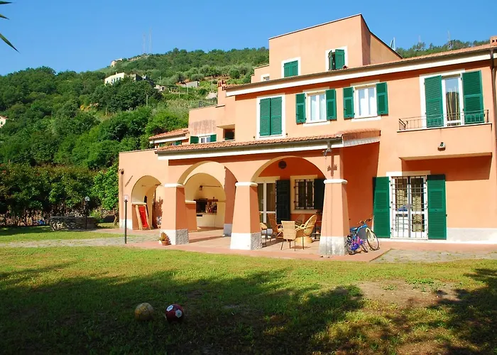 Bed and Breakfast Il Pozzo e il Melograno Finale Ligure