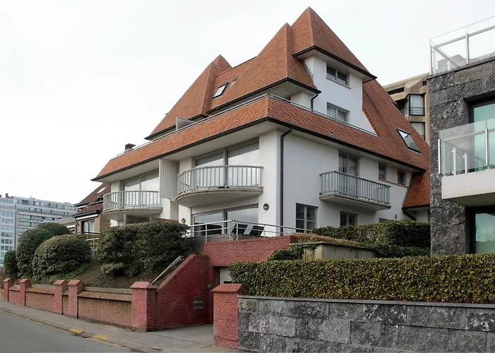 Fairway Apartment