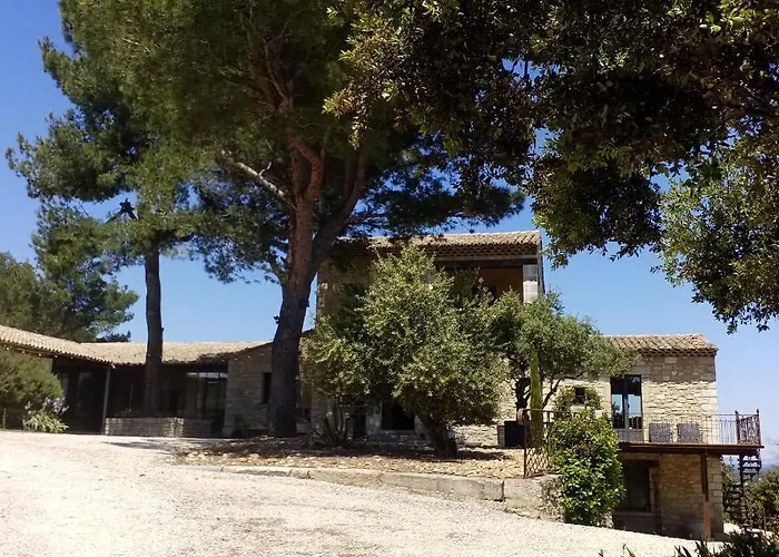Villa Le Bastion des Papes à Châteauneuf-de-Gadagne