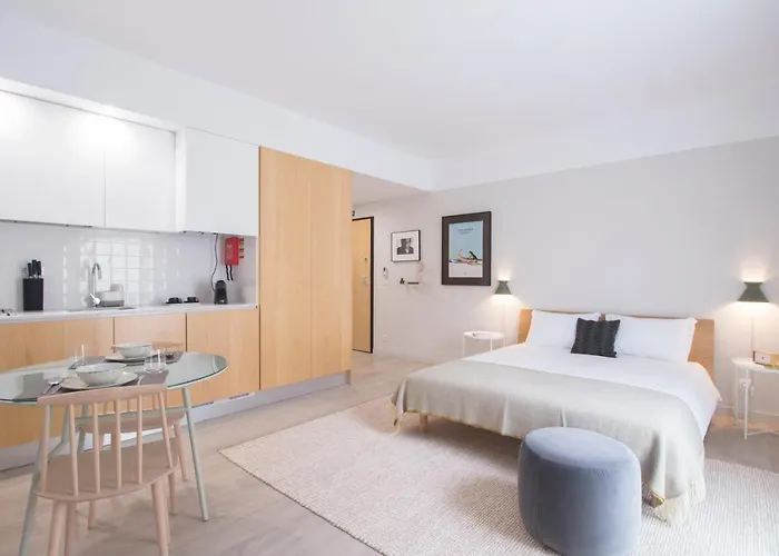 Art Home Apartments I