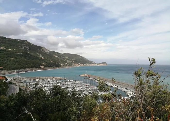 Bed and Breakfast La Vie Est Belle Finale Ligure