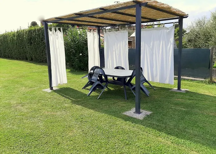Villa In Lucca