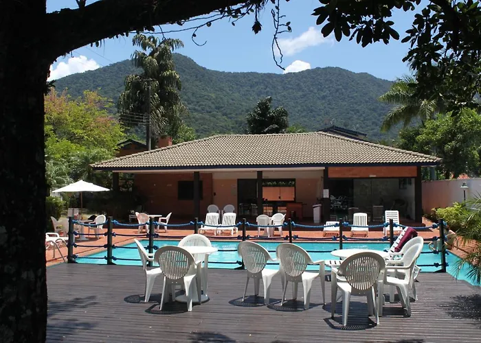 Casa em Condomínio com Piscina - Residencial Maresias 50 m da Praia