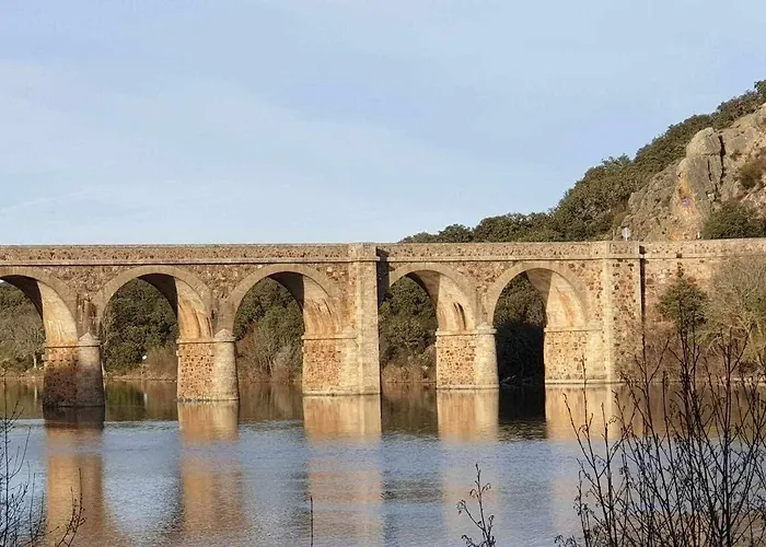 Villa CASA ERNESTO Piscina Climatizada, porche y garaje Zamora