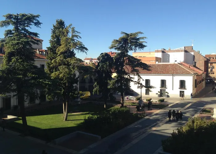Albergue H Complutum Alcalá de Henares