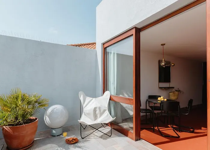 THE MODERNIST, Architecture experience