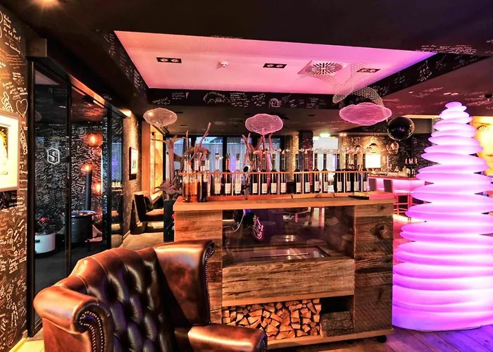 Boutique Alps Lodge Fiss