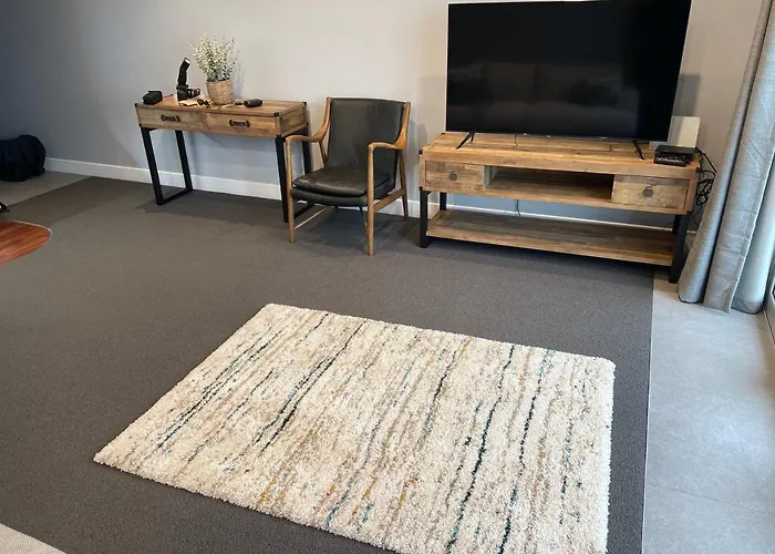 Alpine Village - 2 Bedroom Executive Apartment Queenstown