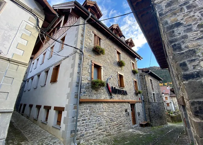 Metsola Apartamentos Rurales Isaba