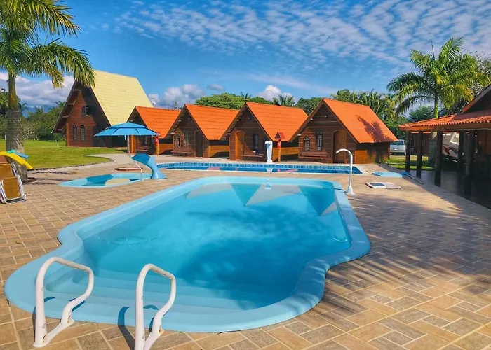 Chalé Caiçara Caraguatatuba com piscina