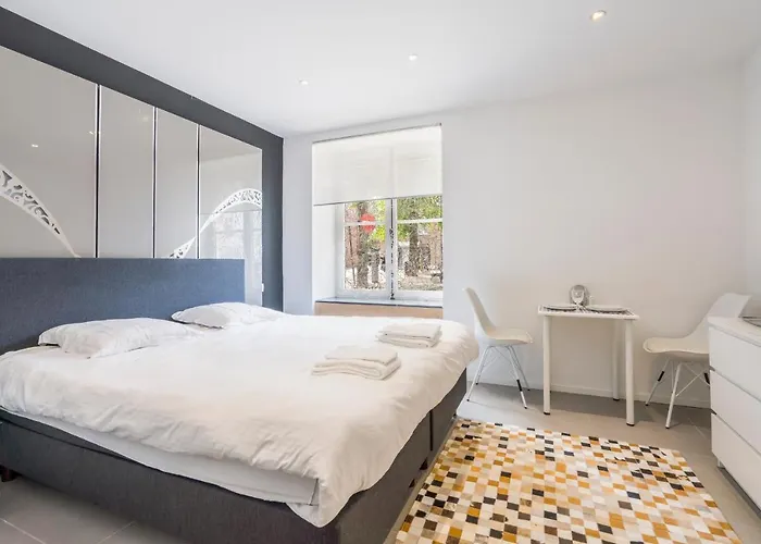 Modern Guest House In Centre Of Brugge