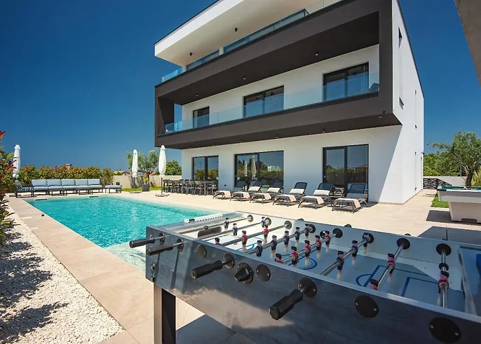 Villa Aquarius Pula mit Pool