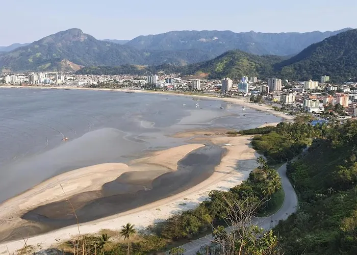 Reservas Flor De Maria Caraguatatuba que aceita animais de estimação