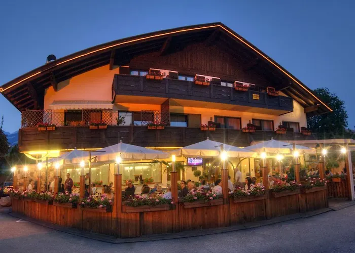 Pension Gasthof Loewen Algund