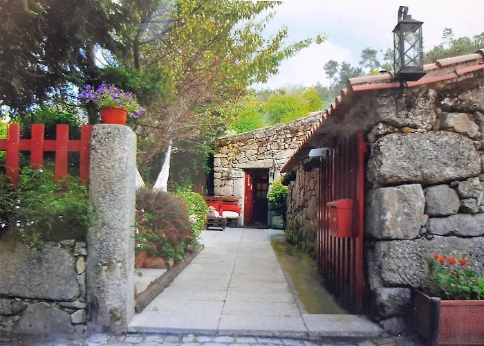 Casas Da Ribeira Casa de hóspedes Seia