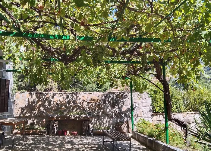 Hostal La Parra de Pepa Cercedilla