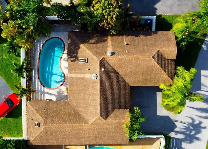 Kendall Keys Oasis Home W/ Pool, Theater & Arcade
