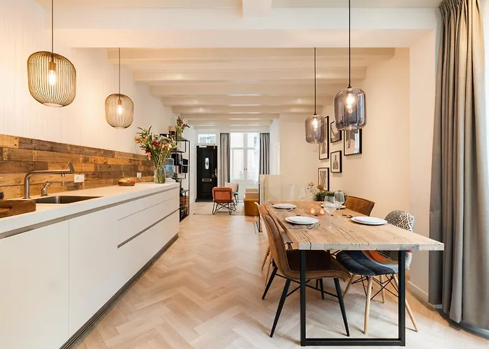 Leidse Square 5 Star Luxury Apartment Amsterdam