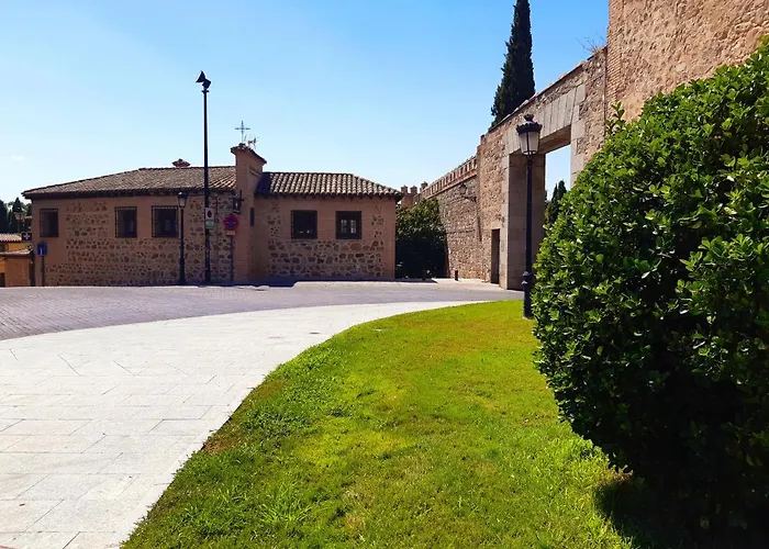 Casa de Bisagra