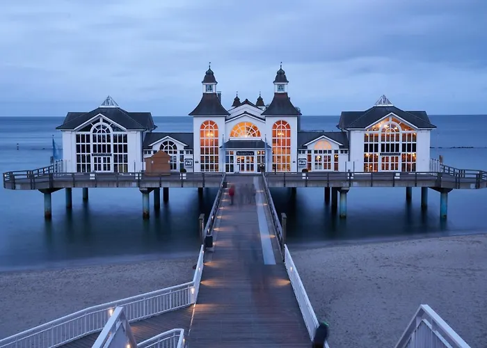 Haus am Meer Sellin App 5 und 6 by Meine Ferienzeit