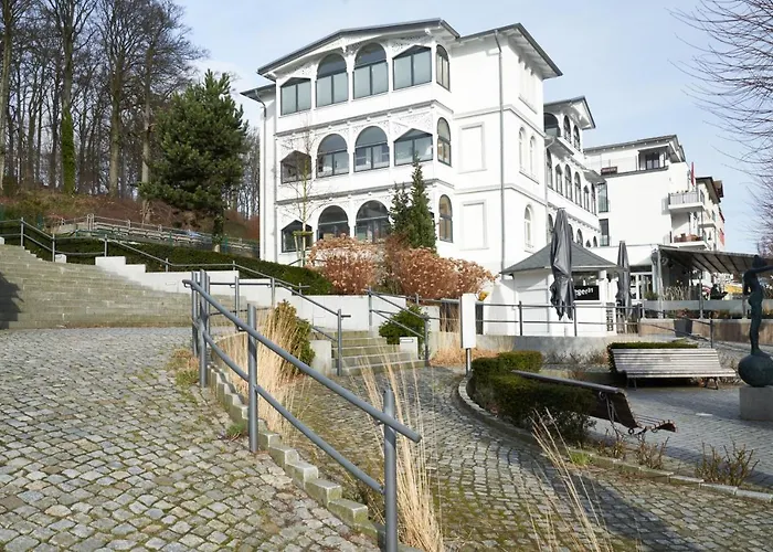 Haus am Meer Sellin App 5 und 6 by Meine Ferienzeit Sellin (Rugen)