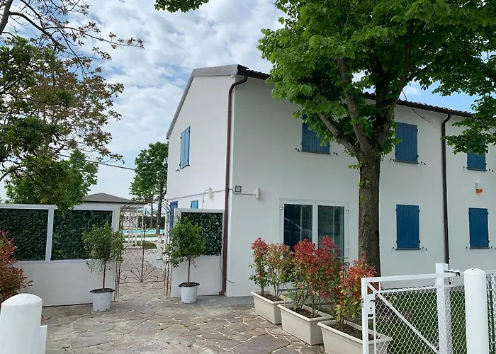 Il Giullare by agriturismo Borgo Castellaccia