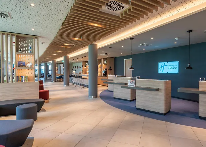Holiday Inn Express Duesseldorf - Hauptbahnhof By Ihg