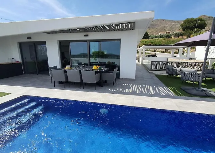 Pool & Snooker Villa