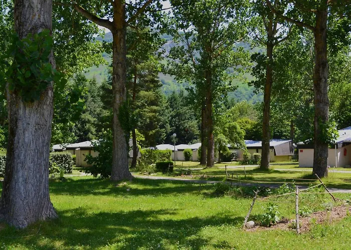 Les Gites De Beille Les Cabannes 