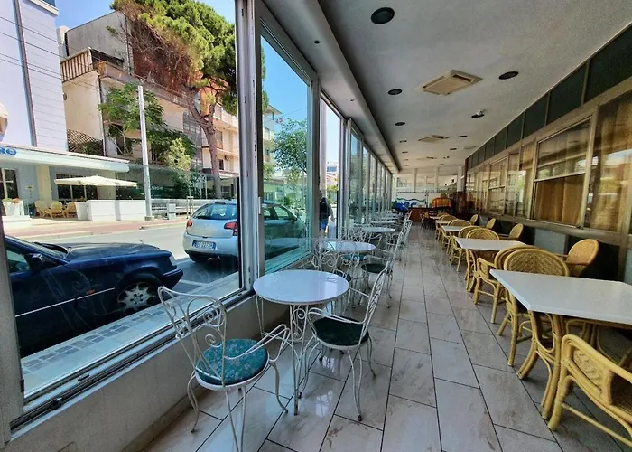 Hotel Moresco Riccione - Piscina Beach Village