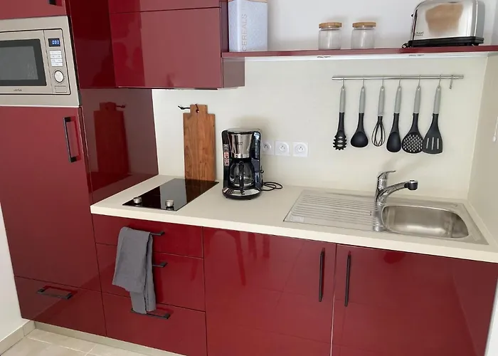 Aparthotel Domitys - Regalecia à Uzès
