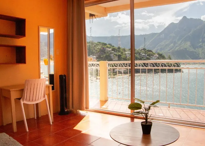 Amigos Hotel San Pedro La Laguna