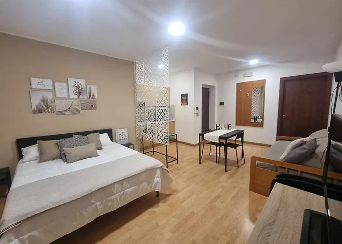 Laura Home Messina
